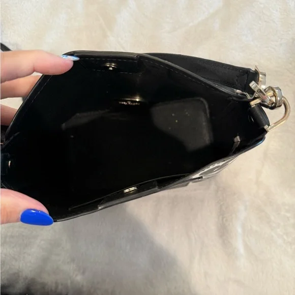 Kate Spade Black and White Floral Crossbody Bag - Picture 4 of 4